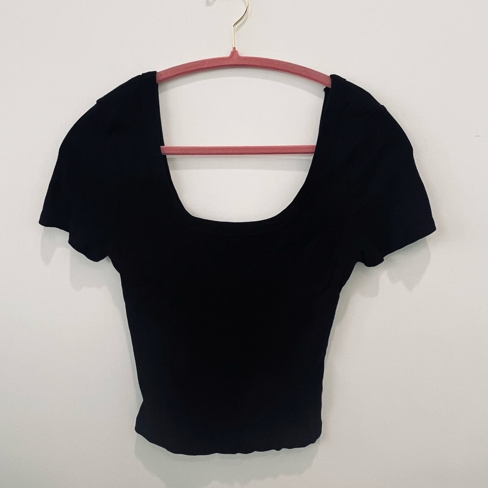 Universal Thread Black Fitted Puff Sleeve Crop Top